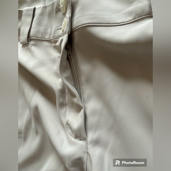 Nike Golf Women’s Shorts - Picture 4 of 8